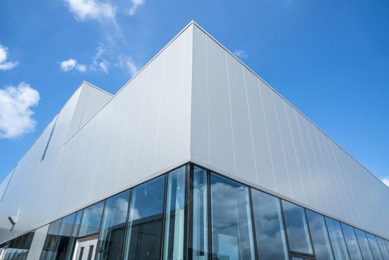 Industrievorgefertigte Stahlkonstruktion Lagerhaus mit isoliertem Dach und Wänden
