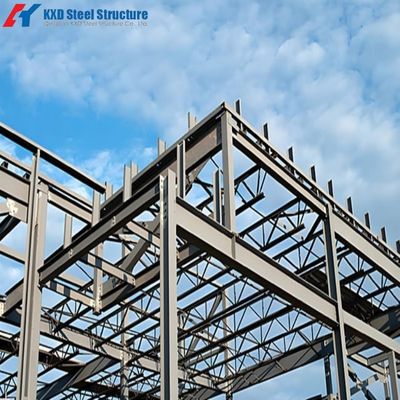 Vorgefertigtes Stahllager: Große Spannweite bis zu 60 m